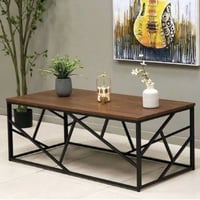 طاولة لون بني بقاعدة أسود