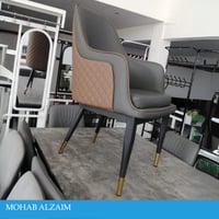 كرسي جلد فخم عدة الوان