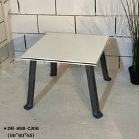 طاوله شاي مكتبيه لون ابيض