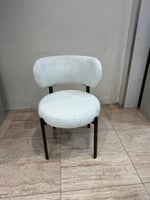 كراسي مودرن عدة الوان