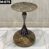 طاولات خدمة متعددة الألوان