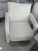 كرسي مفرد فاخر بتصميم مميز وعصري