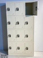 لوكر عدة مقاسات