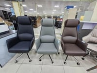 كرسي مكتب جلد عدة الوان