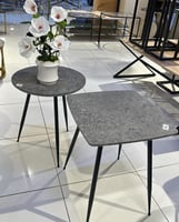 طاولة كوفي مربعة لون رمادي