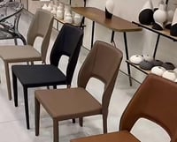 طقم 2كراسي طعام وكوفي جلد عدة الوان