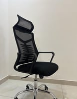 طقم 4 كراسي مكتب لون أسود