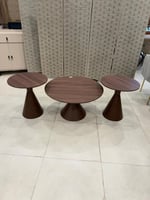 طقم طاولات خشبي ومعدن متعدد الألوان