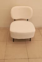 كرسي بوكليه أبيض