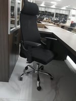 كرسي مكتب دوار اسود مميز