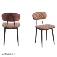 كرسي طعام جلد عدة الوان