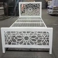 سرير نفر ونفر ونص لون ابيض