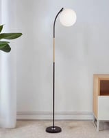 إنارة طويلة أنيقة أسود وذهبي