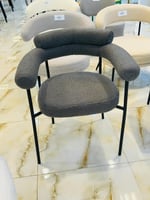 كرسي فرو عدة ألوان