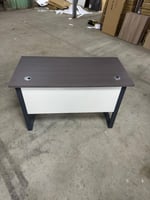 طقم مكتب مع سكرتاريه عدة مقاسات