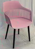 كرسي عدة ألوان