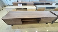 طاولات تلفزيون 160و180 سم عدة الوان