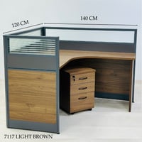 مكتب مع حاجز عدة الوان