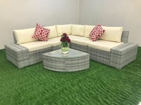 جلسة خارجية بيج ورمادي