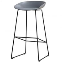 كرسي بار بظهر منخفض لون رمادي