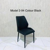 طقم 4 كراسي جلد مزينة بدرزات لون أسود