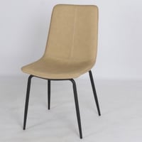 كرسي مصنوع من الجلد الفاخر بلون بيج