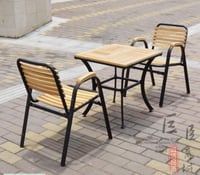 طاولة خشب يتحمل الحرارة والامطار