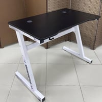 طاولة قيمنق خشب وحديد مقاس 80و100 سم