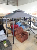 مظلة مع مساند