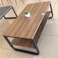 طاولة وسط بني