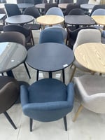 طقم طاولة وكرسيين لون كحلي