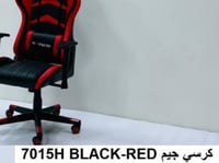كرسي ألعاب بحجم كبير لون أسود وأحمر