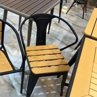 طقم طاولة و 2 كراسي