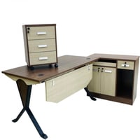 مكتب مع سكرتاريه بيج وبني عدة مقاسات