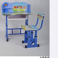 مكتب مع كرسي