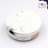 حافظة عدسات دائرية رخامية