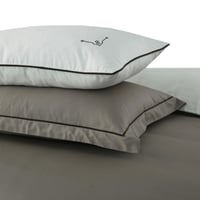 مفرش فندقي مطرز قطن ساتان بدون حشوة 6 قطع