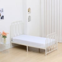 سرير مفرد بإطار معدني أنيق