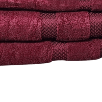 منشفة قطن مع نقشة خفيفة