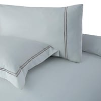 مفرش فندقي مطرز قطن ساتان بدون حشوة 6 قطع