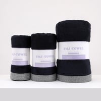 منشفة كورال فليس ملكية