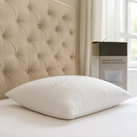 مخدة بتقنية الفوم المجزأ