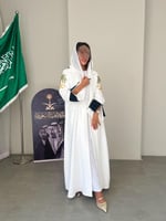 عبايه اليوم الوطني 95 بيضاء