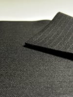 أجود أقمشة الشتاء من Ay ( أسود ملكي مقلم )