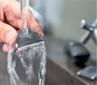 ماكينة حلاقة وتشذيب اللحية من فيليبس (Philips) – أ...