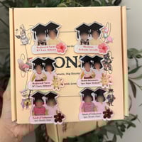 بروش تخرج Besties - افضل الأصدقاء .