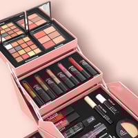 بوكس مكياج كامل كبير احترافي 47 قطعة الوردي من ايف...