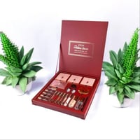 بوكس مكياج Pillow Face كايلين – إطلالة فخمة بكل ال...