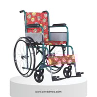 كرسي متحرك قياسي للأطفال