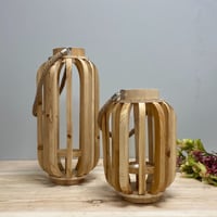 فانوس خشبي صغير بكاس للشمع